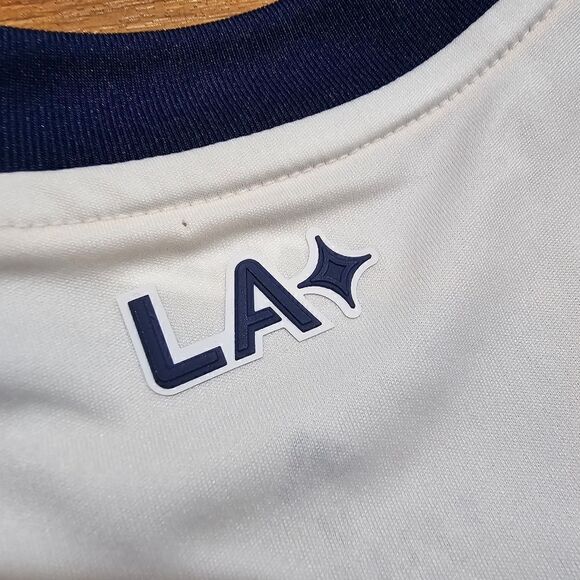 Adidas LA Galaxy 22/23 Soccer Home Jersey Medium M White Navy Blue Brand New - Picture 10 of 12
